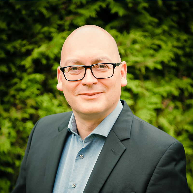 https://www.ww-akademie.de/wp-content/uploads/2020/11/Henrik-Jeschkowski.jpg