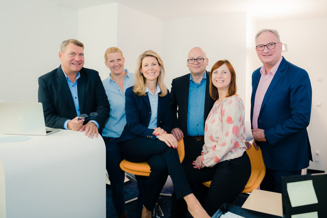 https://www.ww-akademie.de/wp-content/uploads/2020/11/team1-640x427.jpg